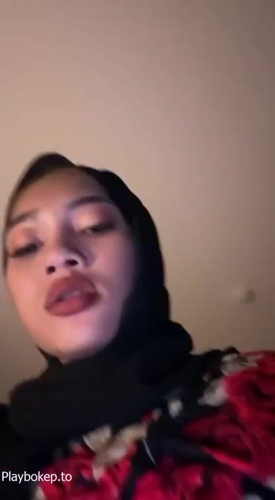 Thumbnail untuk Ukhti Keenakan Di Atas Doods Tele Lendir Hijabers