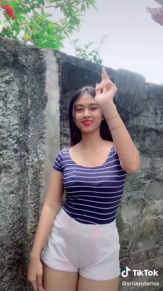 P5 SRI AYU TARISA GADIS BALI VIRAL PEMERSATU DOT FUN