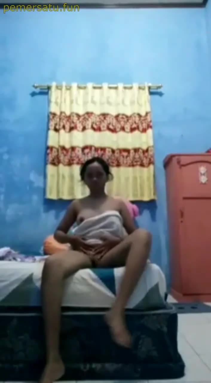 P28 Lesyah Abg Hijab 18yo Sange Colmek